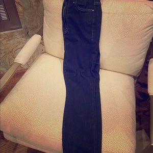 Mother not to skinny jeans